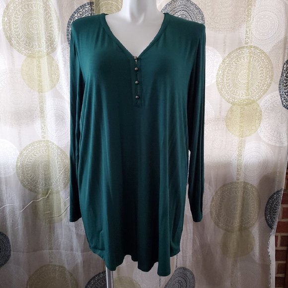 NWOT Torrid super soft henley long sleeve tee (3X)